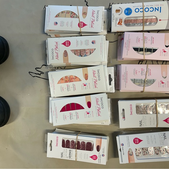 pearl next door white incoco nails wedding - Picture 14 of 16